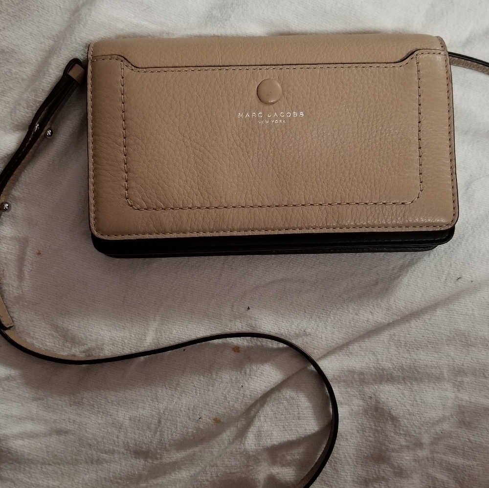 Marc Jacobs Recruit Pebbled Wallet on Strap
